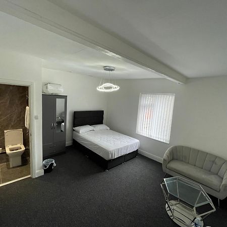Pc Homes Room C Hyde Dış mekan fotoğraf
